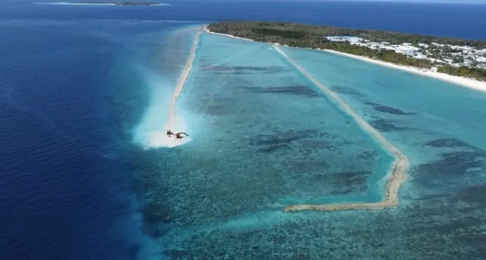 Milandhoo Airport