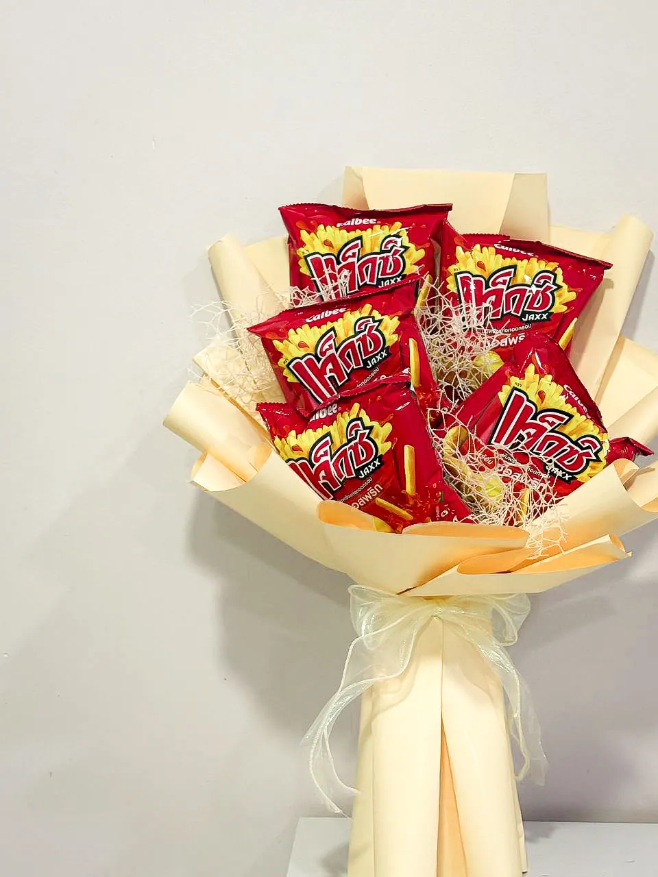 Crisps snack bouquet