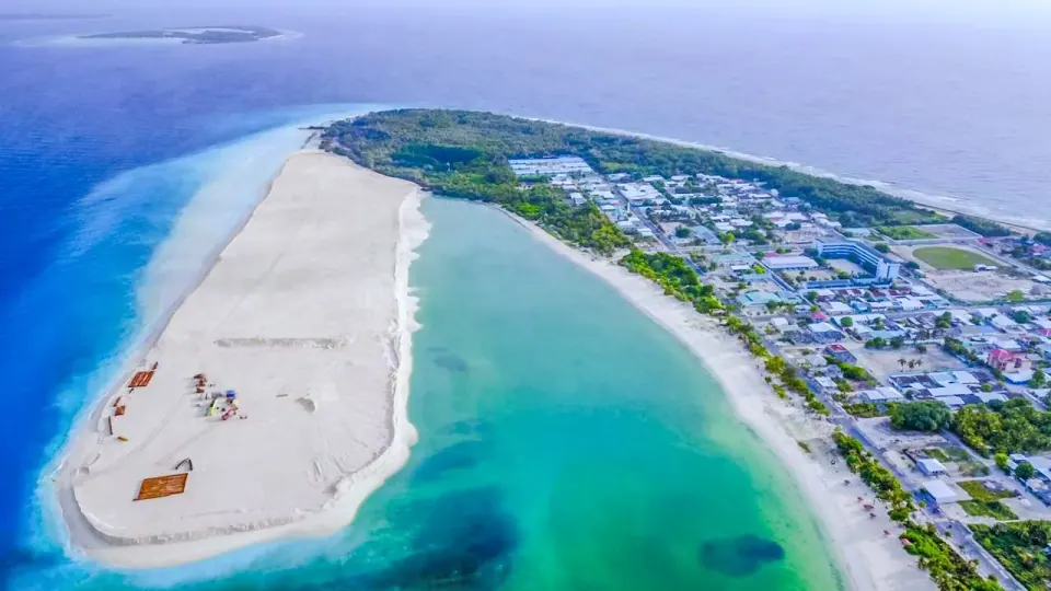 Milandhoo Airport